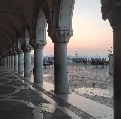 Bridge فندق البندقية