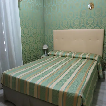 Hotel Bridge 3*
