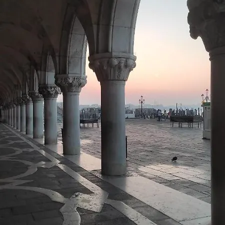 Bridge Hotel Venedig