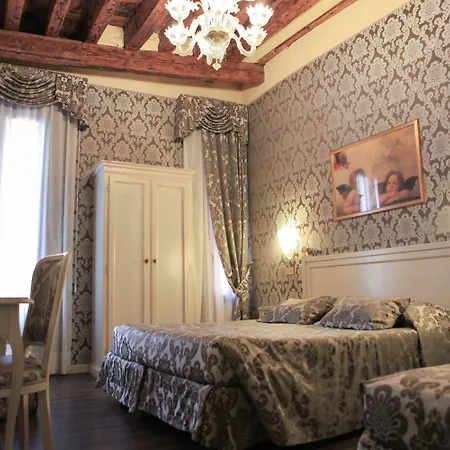 Bridge Hotel