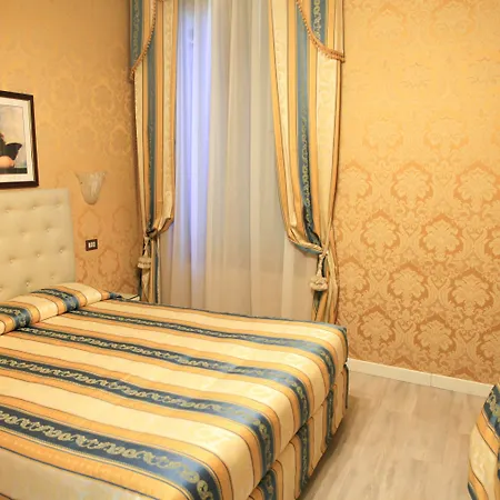 Hotel Bridge 3*